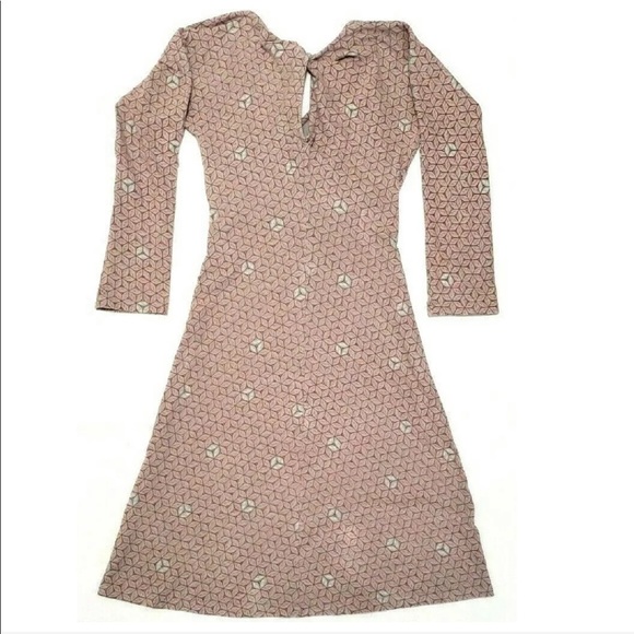 Patagonia Small Wrap V-Neck 3/4 Sleeve Keyhole - Picture 2 of 5